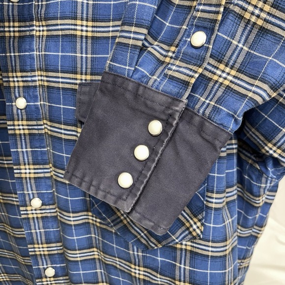 Wrangler Blue Plaid Casual Button Down Shirt - Picture 7 of 11